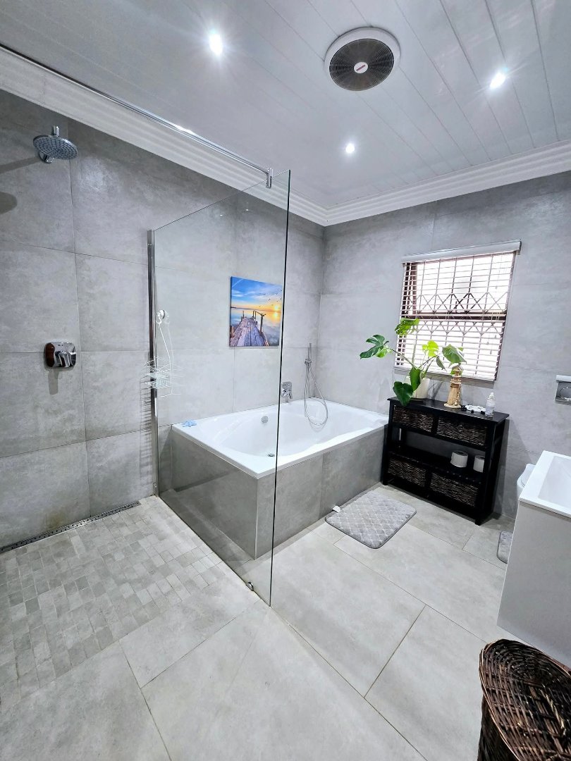 3 Bedroom Property for Sale in La Hoff North West